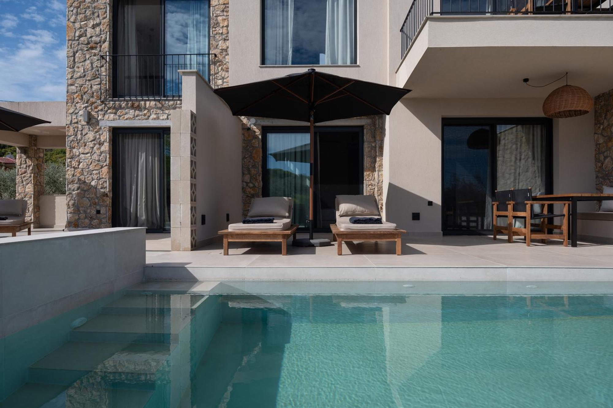 Olivera Suites Sarti Exteriér fotografie